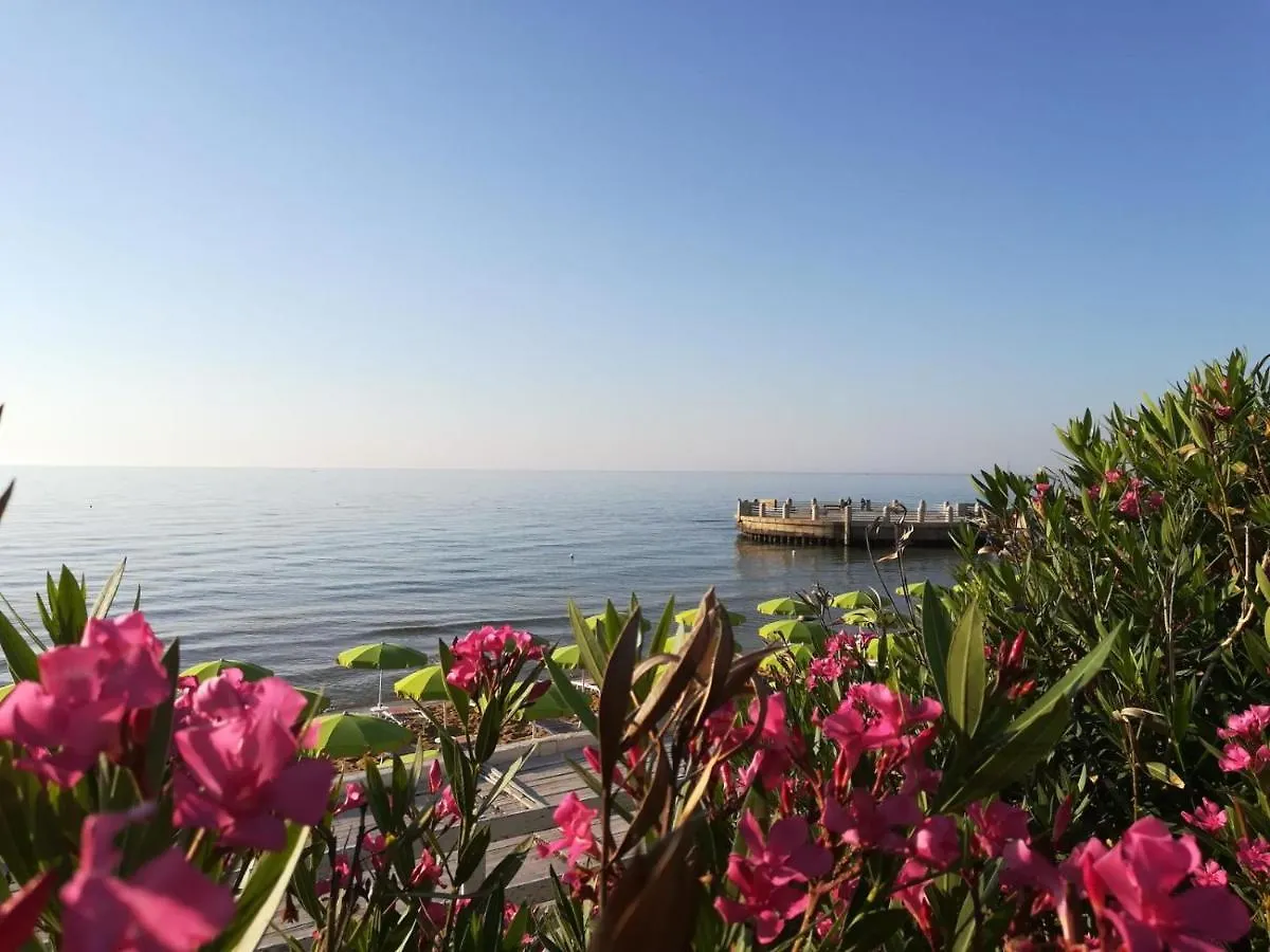 Sun Holiday Avola